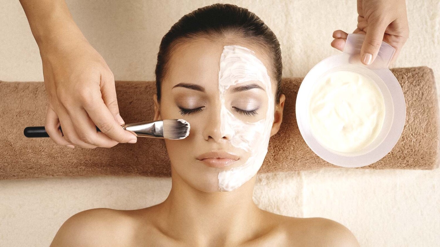 Pole 1 - Techniques esthétiques du visage, des mains et des pieds (Soins de beauté et de bien-être) 